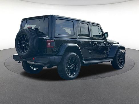 Certified 2025 Jeep Wrangler Unlimited Sahara AWD/4WD image 6