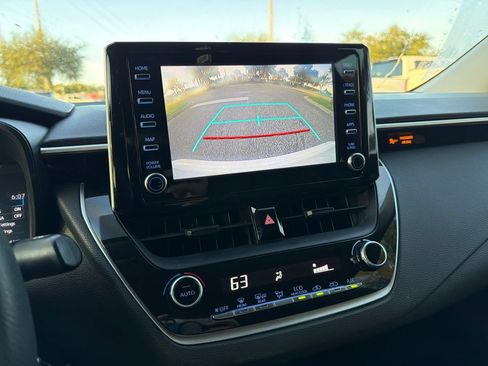 Used 2020 Toyota Corolla LE FWD image 8