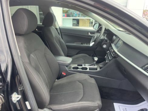 Used 2020 Kia Optima LX FWD image 12