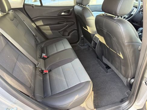 Used 2026 Chevrolet Trax LT w/ Driver Confidence Package FWD image 18