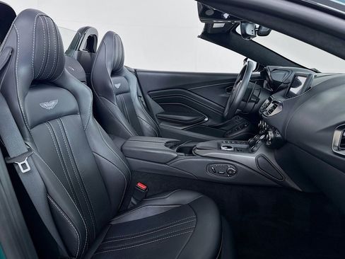 Used 2023 Aston Martin V8 Vantage Roadster image 7