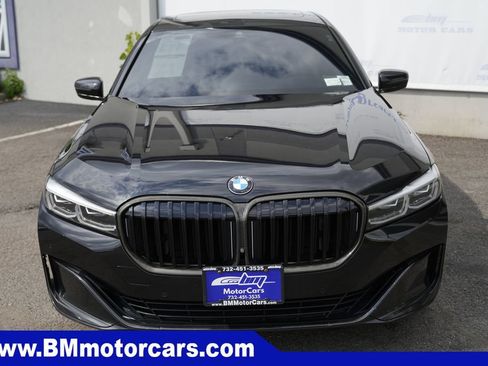 Used 2020 BMW 750i xDrive w/ Cold Weather Package AWD/4WD image 5