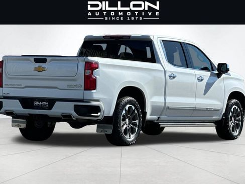 Used 2024 Chevrolet Silverado 1500 High Country w/ Technology Package AWD/4WD image 4
