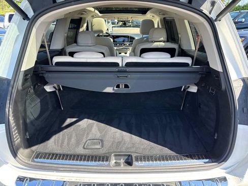 Used 2022 Mercedes-Benz GLS 450 4MATIC image 21
