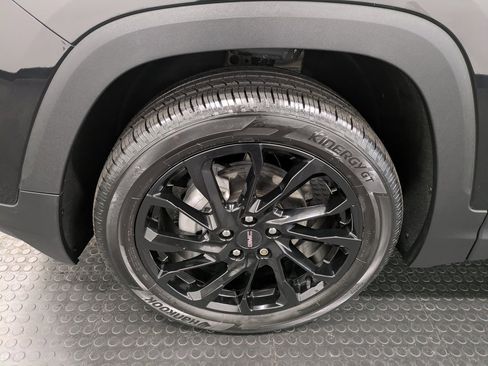 Used 2023 GMC Terrain SLT w/ Tech Package image 7