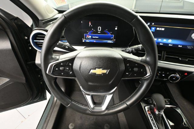Used 2025 Chevrolet Trax LT w/ Driver Confidence Package FWD image 20