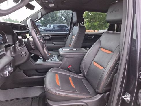 Used 2022 GMC Sierra 1500 AT4 w/ AT4 Premium Package AWD/4WD image 19