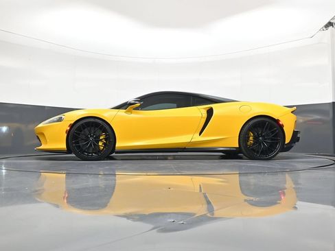 Used 2023 McLaren GT RWD image 22