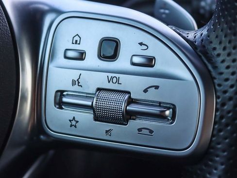 Used 2021 Mercedes-Benz GLA 250 4MATIC image 23