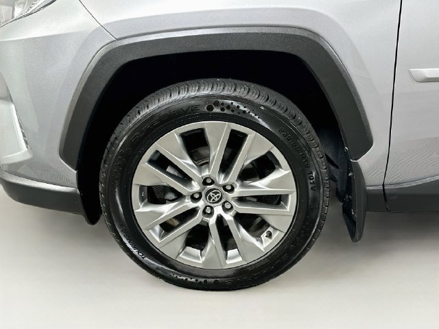 Used 2021 Toyota RAV4 XLE Premium AWD/4WD image 36