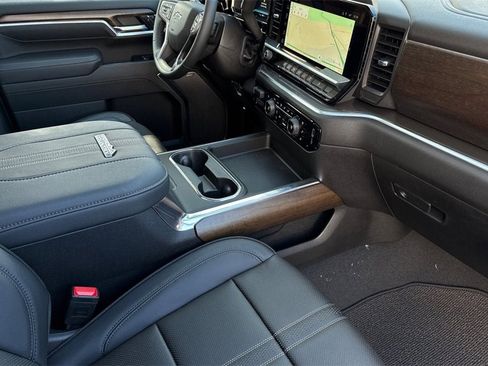 New 2025 Chevrolet Silverado 2500 High Country w/ High Country Premium Package image 15