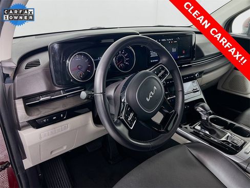 Certified 2023 Kia Carnival EX image 10