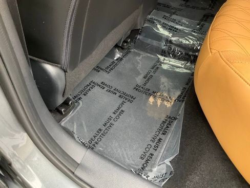 Used 2020 Nissan Sentra SV w/ SV Premium Package image 27