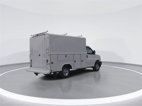New 2025 GMC Savana 3500 w/ Power Convenience Package image 7