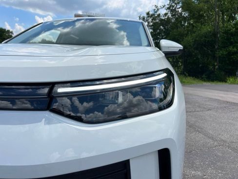 New 2026 Volkswagen Tiguan S FWD image 9