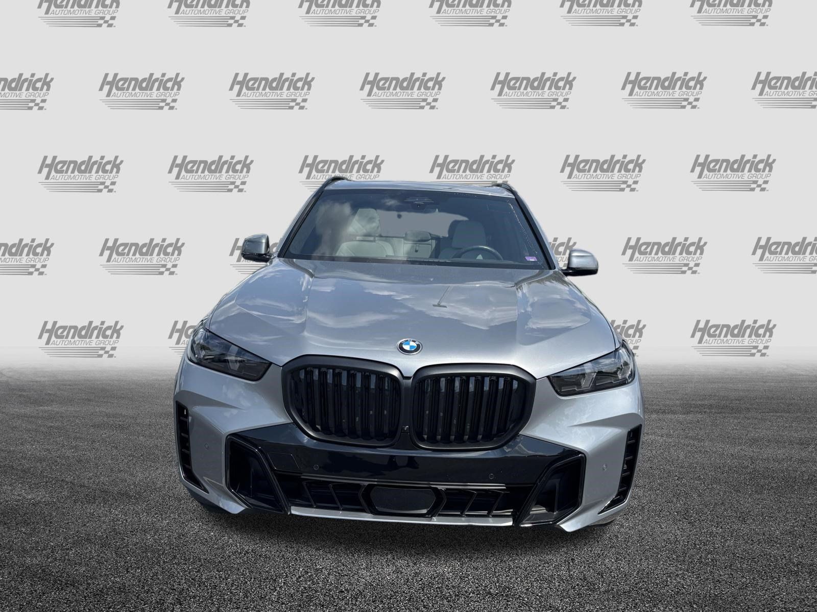 Certified 2024 BMW X5 xDrive40i w/ M Sport Package AWD/4WD image 3