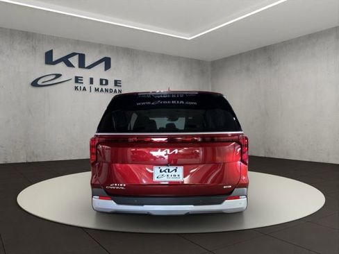 New 2026 Kia Carnival LXS FWD image 4