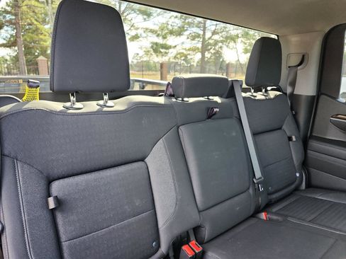 Used 2022 GMC Sierra 1500 Elevation image 9