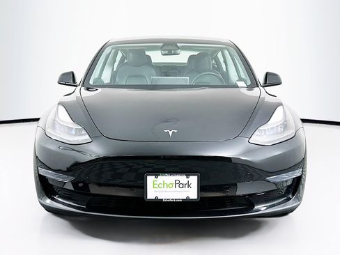 Used 2021 Tesla Model 3 Standard Range Plus RWD image 2