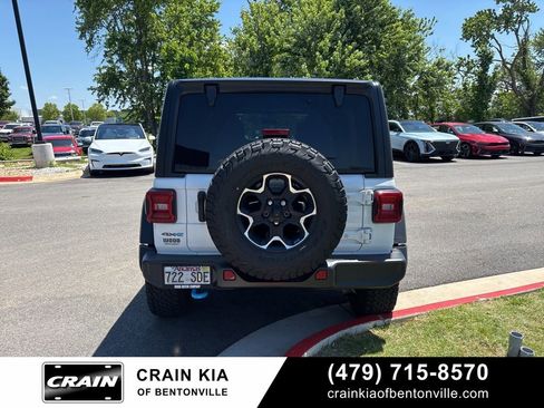 Used 2023 Jeep Wrangler Unlimited Rubicon 4xe w/ Cold Weather Group AWD/4WD image 15