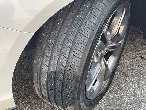 Used 2023 Honda Accord EX image 25