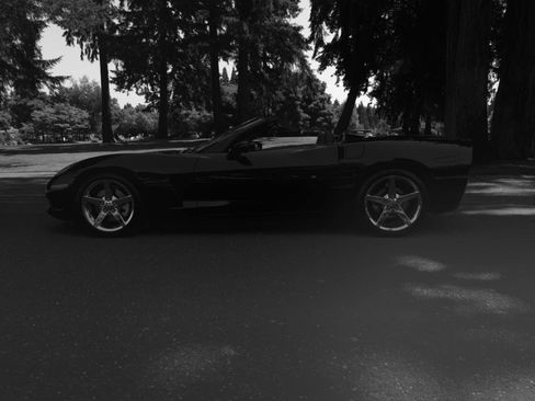 Used 2005 Chevrolet Corvette Convertible w/ Preferred Equipment Group RWD image 54