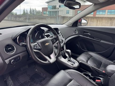 Used 2012 Chevrolet Cruze LT w/ RS Package FWD image 11