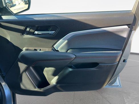 Used 2023 Chevrolet Colorado Z71 w/ Z71 Convenience Package 2 image 25