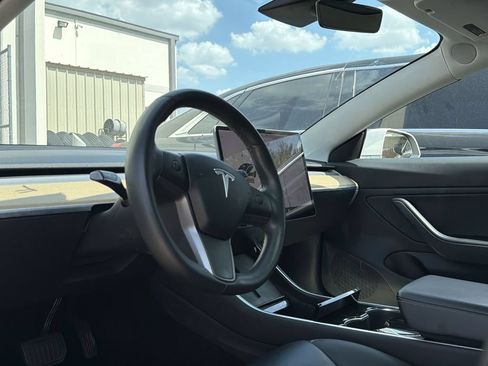 Used 2019 Tesla Model 3 Long Range AWD/4WD image 7