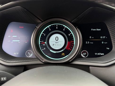 Used 2021 Aston Martin DB11 Coupe image 6