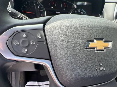 Used 2023 Chevrolet Traverse LT AWD/4WD image 26