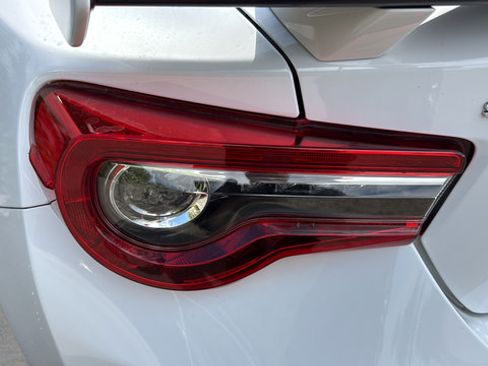 Used 2020 Subaru BRZ tS RWD image 29