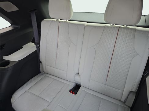 New 2026 Cadillac Vistiq Sport image 21