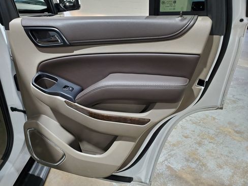 Used 2017 Chevrolet Tahoe LT RWD image 23