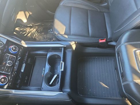 Used 2023 GMC Yukon Denali image 27