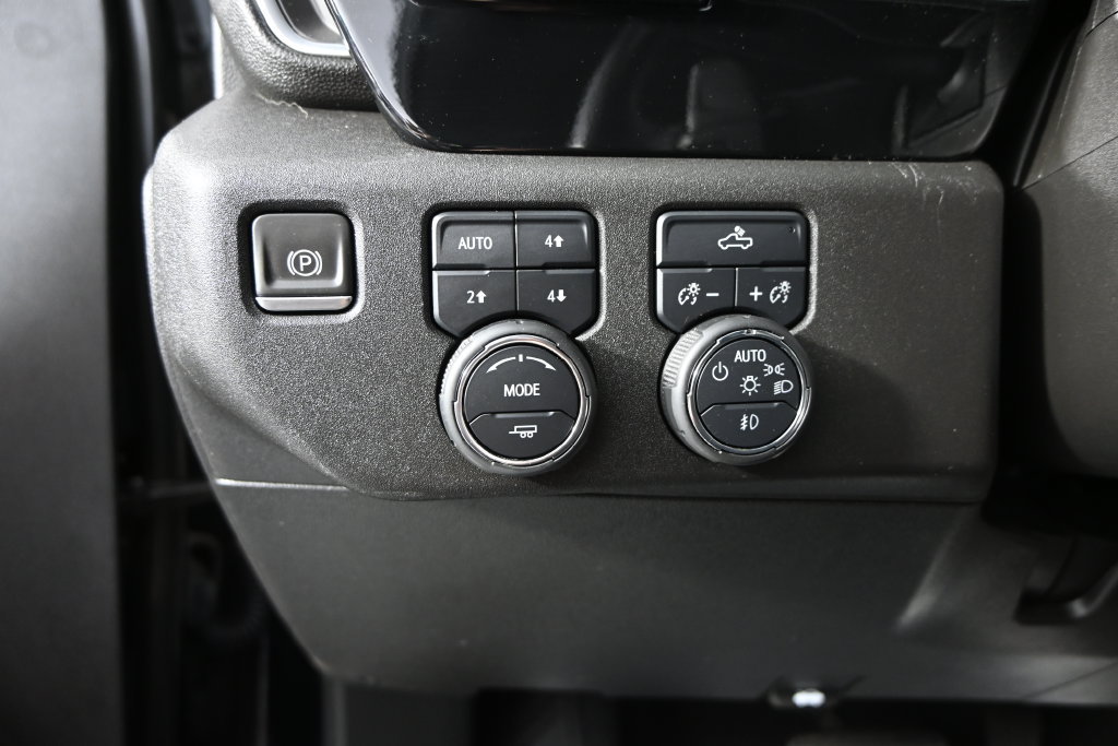 Used 2023 Chevrolet Silverado 1500 RST AWD/4WD image 23