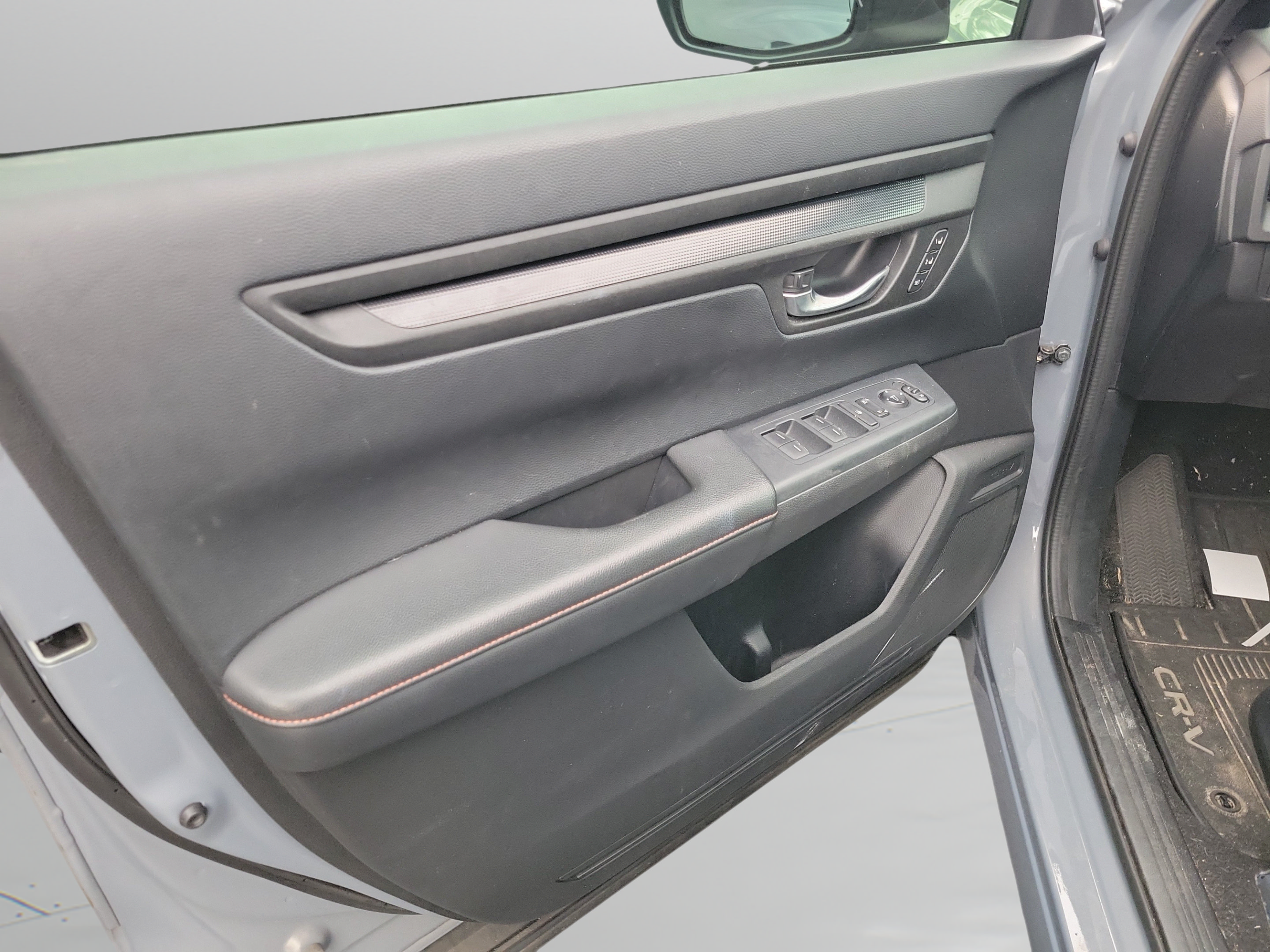 Used 2024 Honda CR-V Sport-L image 28