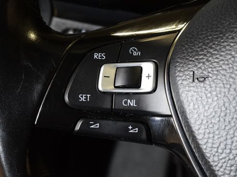 Used 2018 Volkswagen Jetta Sport FWD image 19