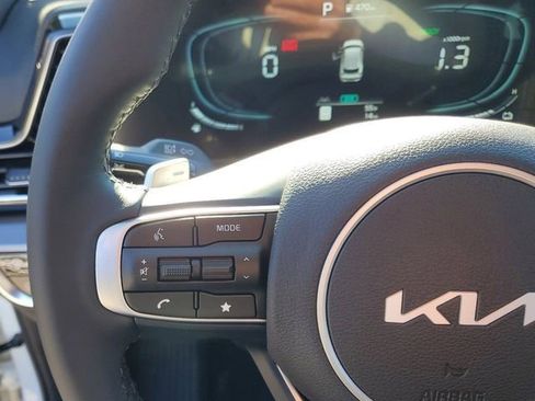 New 2025 Kia Sportage EX w/ EX Premium Package image 11