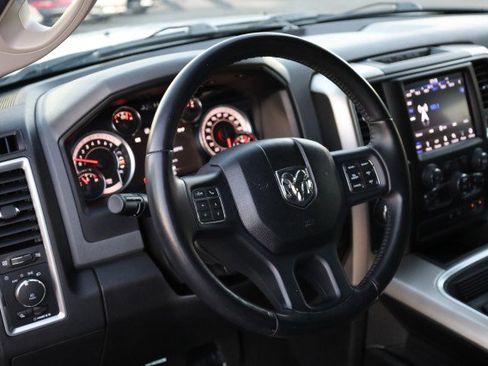 Used 2019 RAM 1500 Big Horn image 25