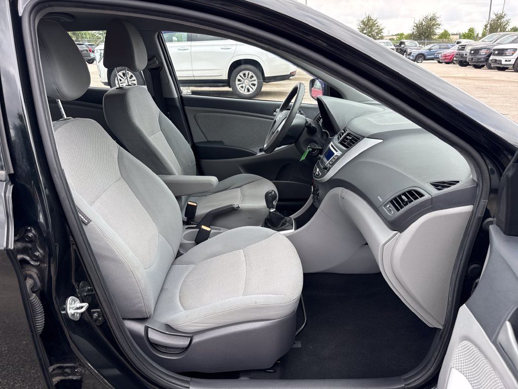 Used 2014 Hyundai Accent GS FWD image 20