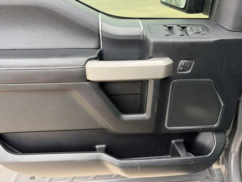 Used 2020 Ford F150 Lariat RWD image 20