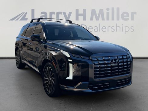 Used 2023 Hyundai Palisade Calligraphy image 7