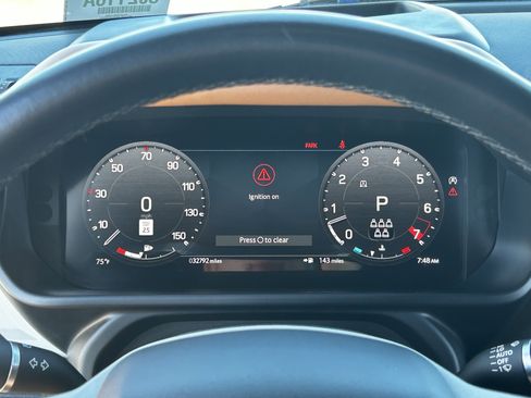 Used 2023 Land Rover Defender 110 X-Dynamic SE image 28