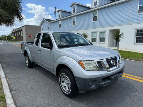 Used 2015 Nissan Frontier S image 1