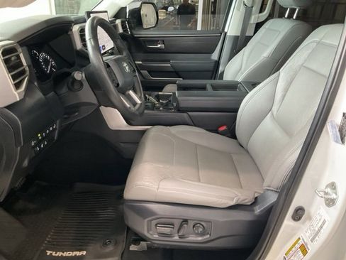 Used 2022 Toyota Tundra SR5 w/ SR5 Premium Package image 4