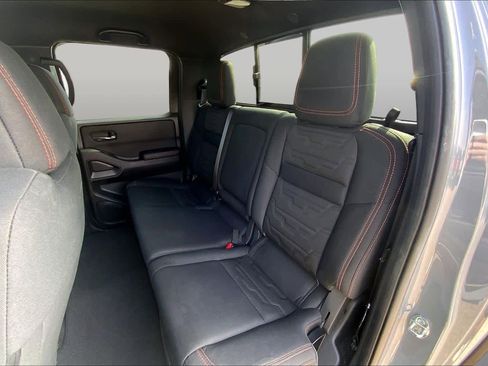 Used 2025 Nissan Frontier Pro-X w/ Pro Convenience Package RWD image 21