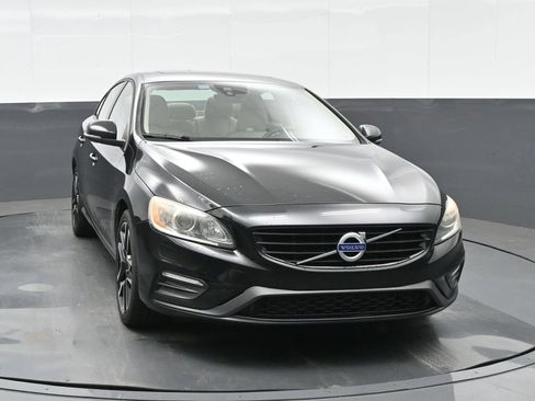Used 2018 Volvo S60 T5 Dynamic w/ Vision Package FWD image 12