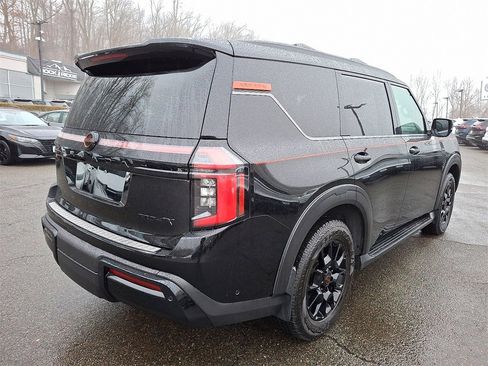 Used 2025 Nissan Armada PRO-4X image 7