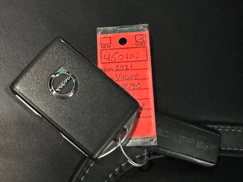 Used 2021 Volvo XC90 T8 Inscription w/ Advanced Package image 42